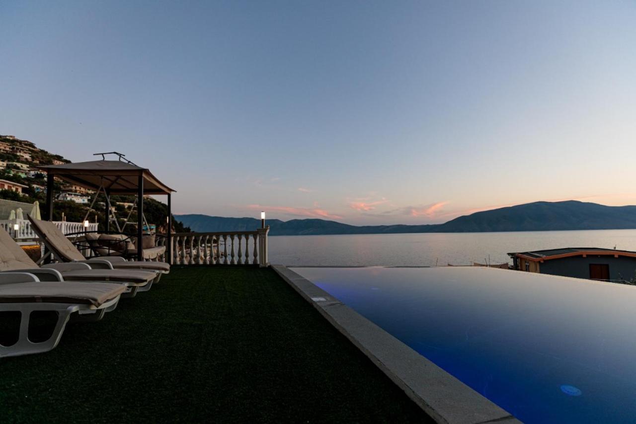 Hakuna Matata Residence & Apartments Vlorë Eksteriør bilde